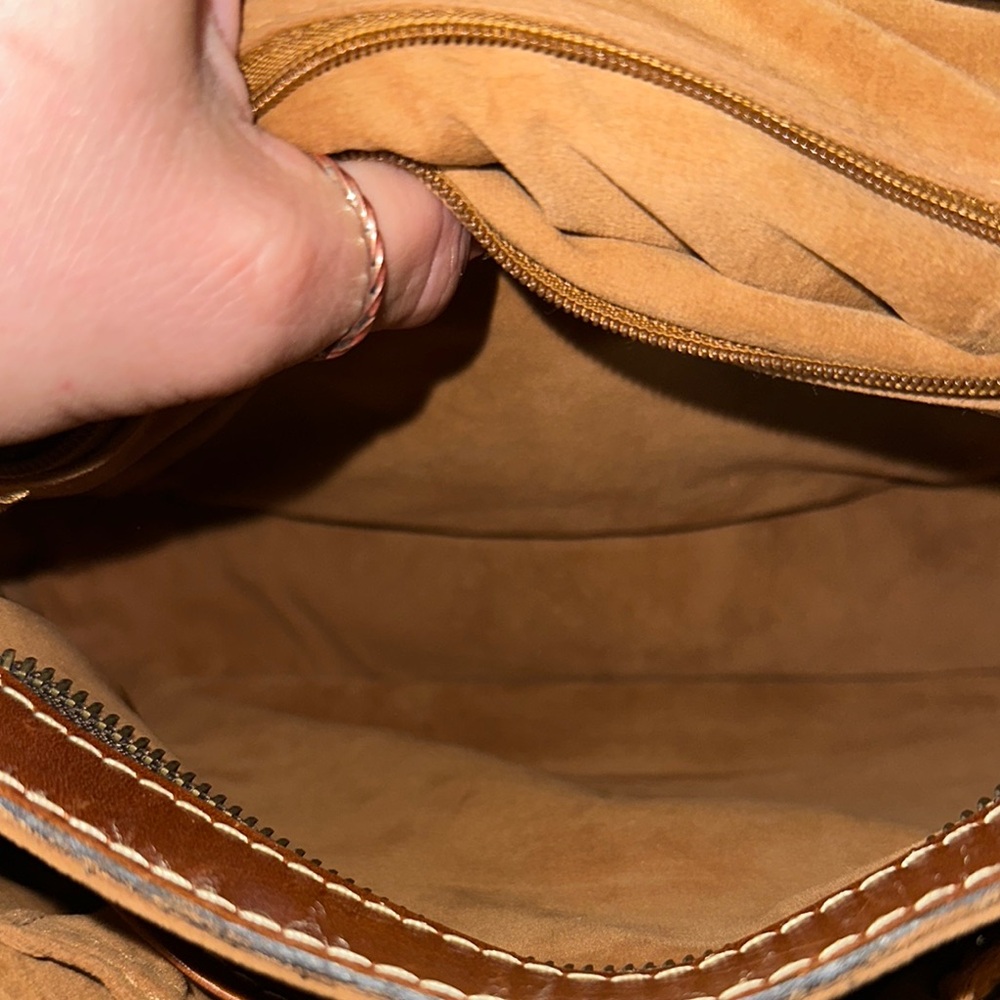 Patricia Nash Brown tan Leather Shoulder Bag lots of room no call outs nice 👍 - Picture 12 of 15